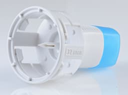 Chemfort vial  adaptor-Picture of Chemfort vial  adaptor, 32mm with a protecrive cap bottom