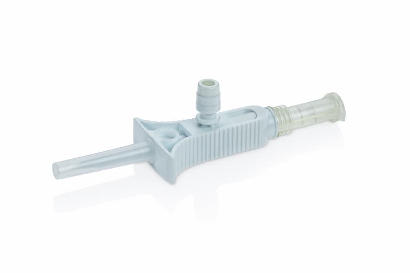 Chemfort bag adaptor sp-Picture of Chemfort bag adaptor sp with a protective cap