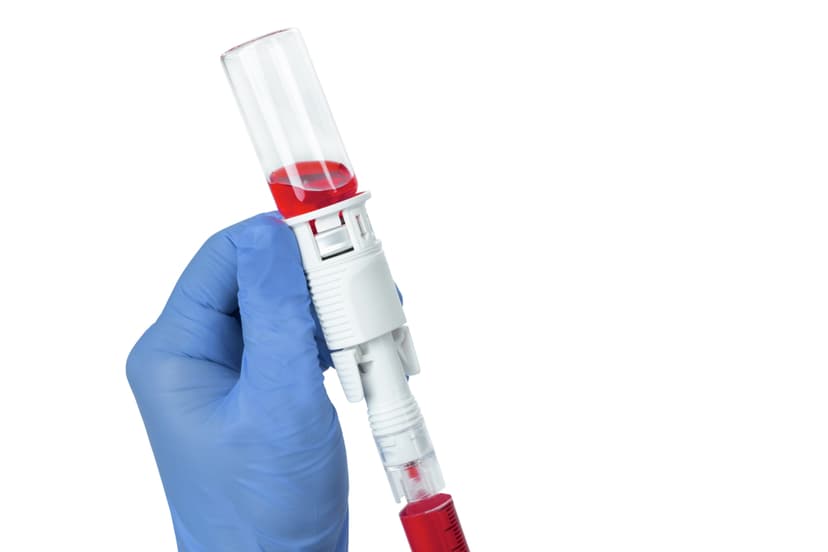 Chemfort drug withdrawal-Picture of Chemfort drug withdrawal with Vial and Syringe adaptor